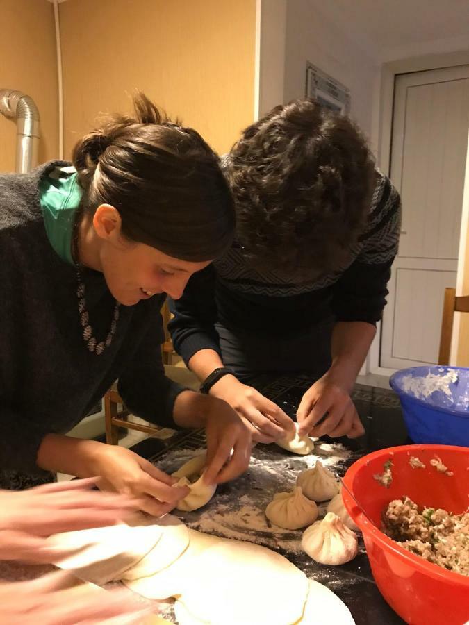 קזבגי Home Of Bella & Tamo מראה חיצוני תמונה